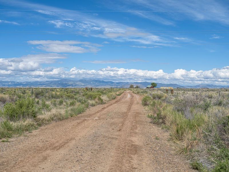 Scenic Rural Landscape in Colorado, USA - HDRi Maps and Backplates