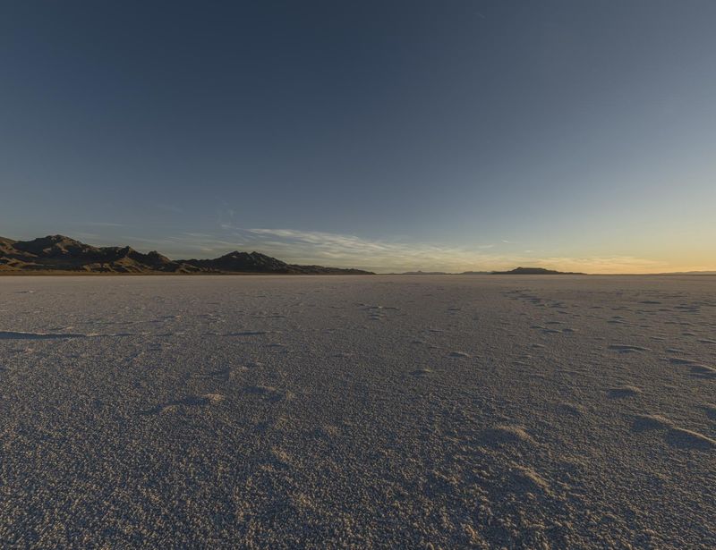 Serene Dawn in Utah's Desert with Mountain View HDRi Maps and Backplates