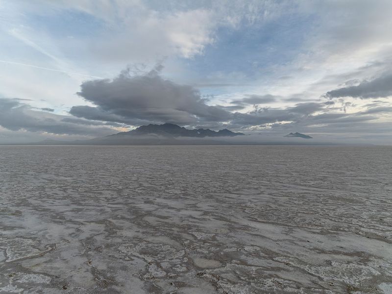 Nature Packshot: Serene Salt Lake and Majestic Mountains in USA HDRi ...