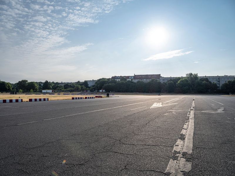 Sunny Day in Berlin: Captivating City Landscape HDRi Maps and Backplates