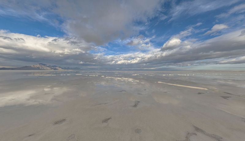 Sunshine over Open Space: Utah's Salt Lake HDRi Maps and Backplates