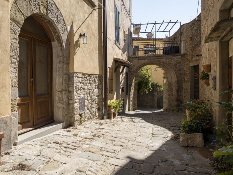 Exploring the Charming Streets of Tuscany, Italy HDRi Maps and Backplates