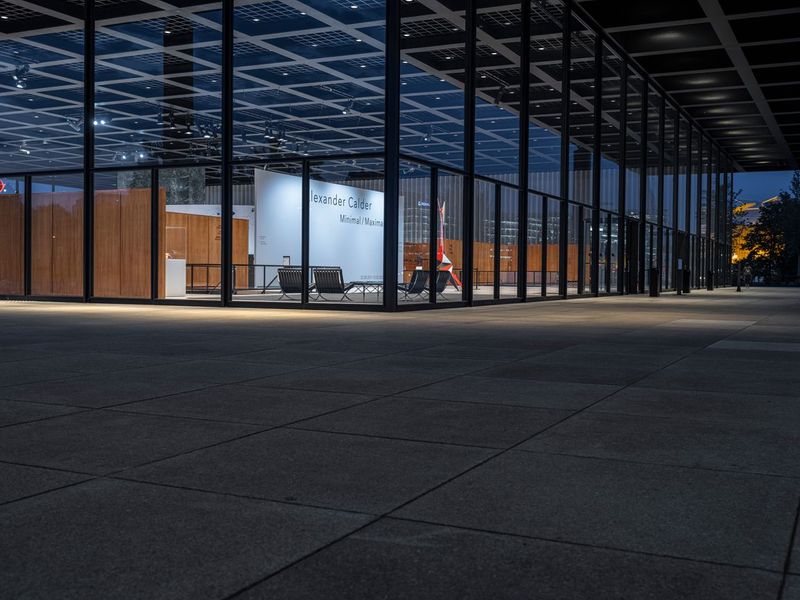 Urban Design: Immersed in City Life at a Hall Gallery HDRi Maps and ...