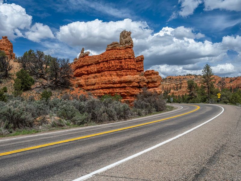 USA's Red Rock Mountains: A Scenic Drive HDRi Maps and Backplates