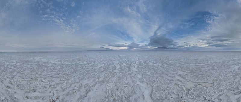 USA Salt Lake: Daytime Beauty under Clear Skies HDRi Maps and Backplates