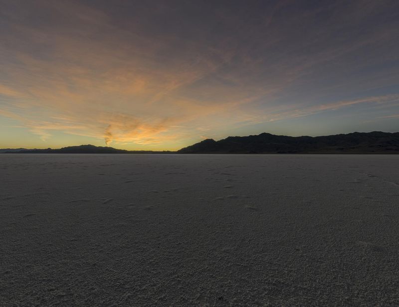Utah Desert at Dawn: Mountains in the Background HDRi Maps and Backplates