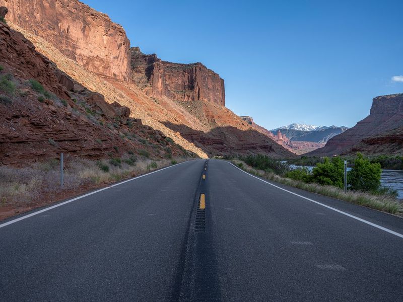 Utah Landscape: Straight Road and Hard Shadows, Colorado River HDRi ...