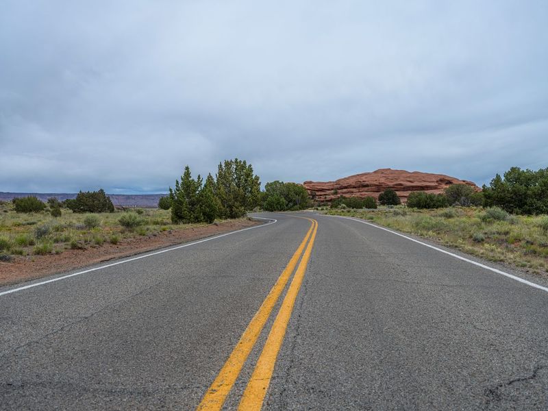 Scenic Road in Utah: Asphalt Under the Daytime Sky HDRi Maps and Backplates